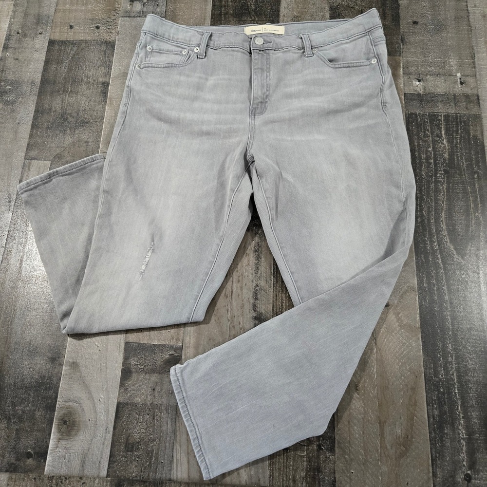 Gap 1969 Best Girlfriend Light Gray Mid Rise Distressed Jeans Size 33 Regular